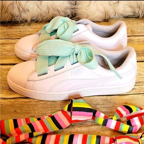 PUMA White Leather Sneakers with Two Sets of Laces Size 9 - Picture 1 of 9